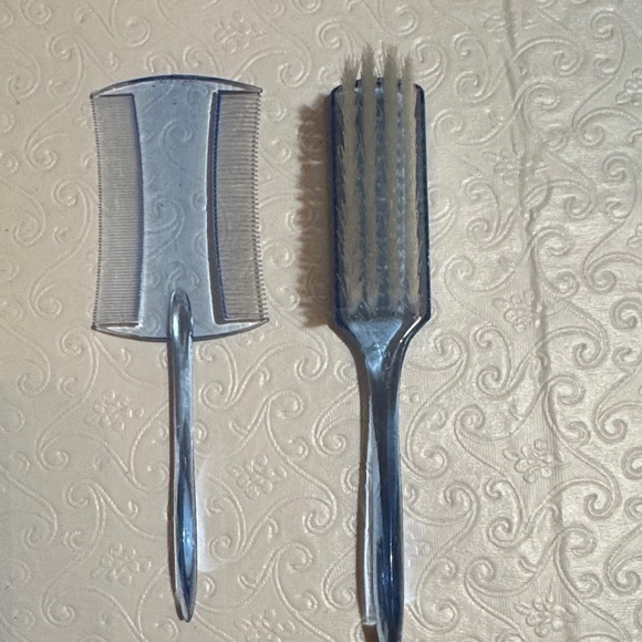 Vintage DuPont Baby's Clear Blue Vanity Brush & Comb Set - Picture 2 of 5
